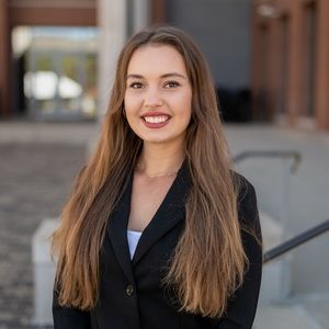 Meet your Posher, Sierra